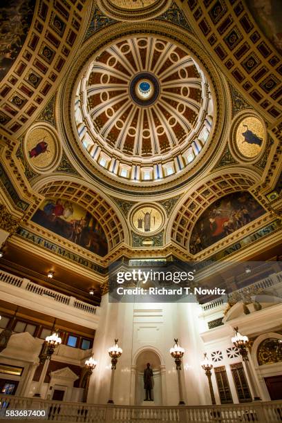 rotunda pennsylvania state capitol - ハリスバーグ ストックフォトと画像