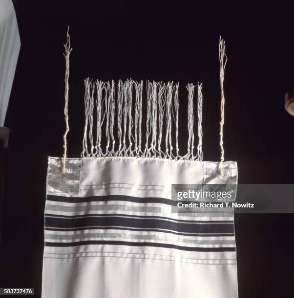 prayer shawl - jewish prayer shawl stock pictures, royalty-free photos & images
