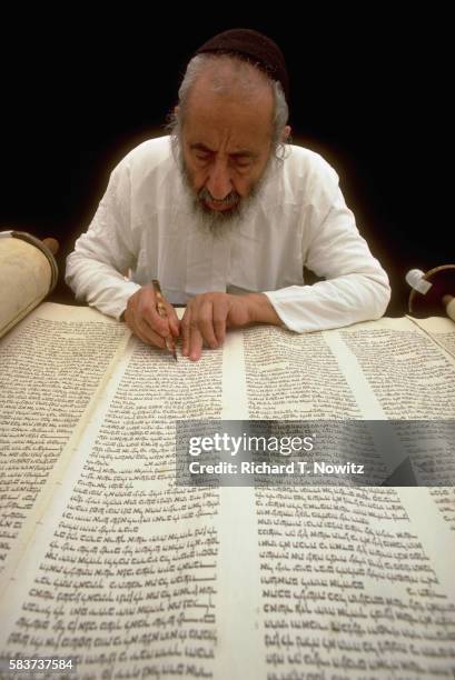 yemenite scribe - a yemeni jew stock pictures, royalty-free photos & images