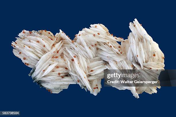 barite mineral cluster - vanadium stock pictures, royalty-free photos & images