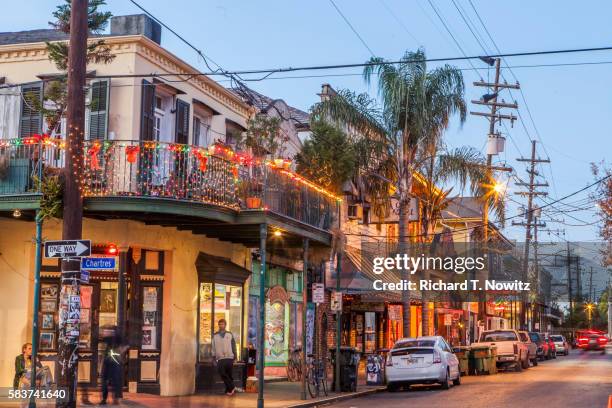 frenchman street architecture - new orleans foto e immagini stock