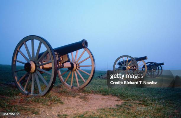 civil war battlefield - thomas lee virginia colonist stock pictures, royalty-free photos & images