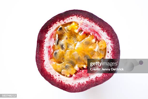 passionfruit - passion fruit imagens e fotografias de stock