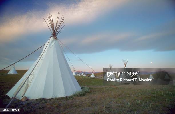 cluster of tepees - teepee ストックフォトと画像