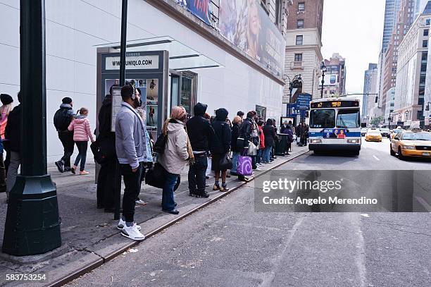 Ta Bus Riders 657 Mta City Bus Stock Photos, High-Res Pictures, and Images - Getty Images