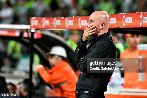 Pablo Repetto coach of Independiente del Valle gestures during a second leg final match between Atletico Nacional and Independiente del Valle as part...