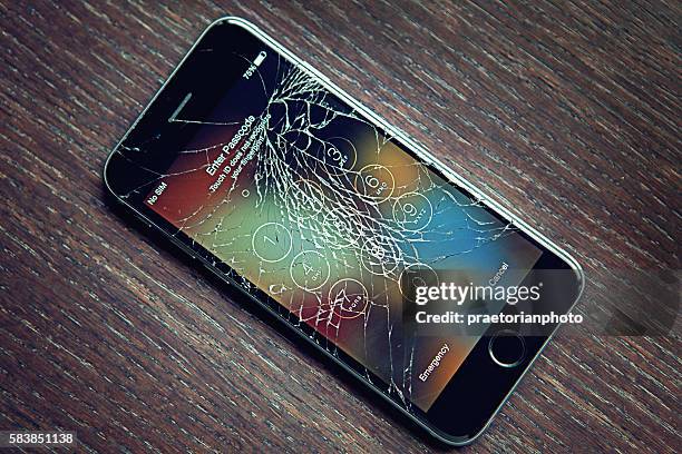broken iphone 6 - pull down projection screen stock pictures, royalty-free photos & images