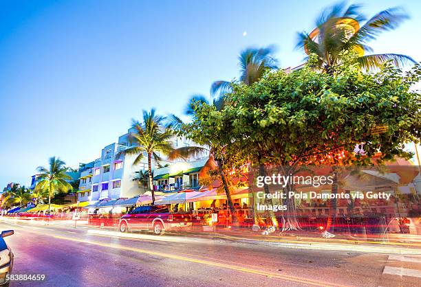 ocean drive night scene at south beach, miami, usa - florida nightlife stock pictures, royalty-free photos & images