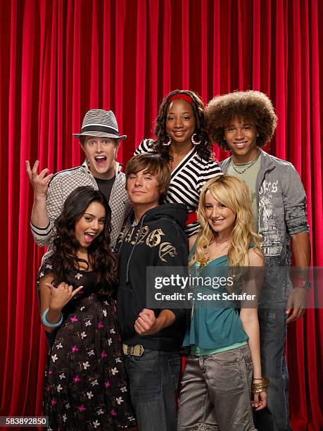 Cast of High School Musical (clockwise from top left: Lucas Grabeel, Monique Coleman, Corbin Bleu, Ashley Tisdale, Zac Efron and Vanessa Hudgens are...