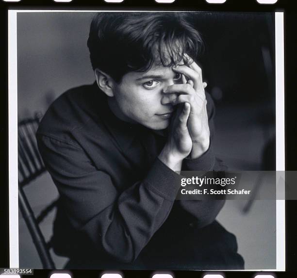 Actor Scott Wolf is photographed in 1994.