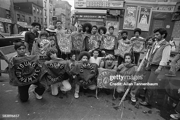 Puerto Rican Mob 4.716 Puerto Rican New York Stock Photos, High-Res Pictures, and Images ...