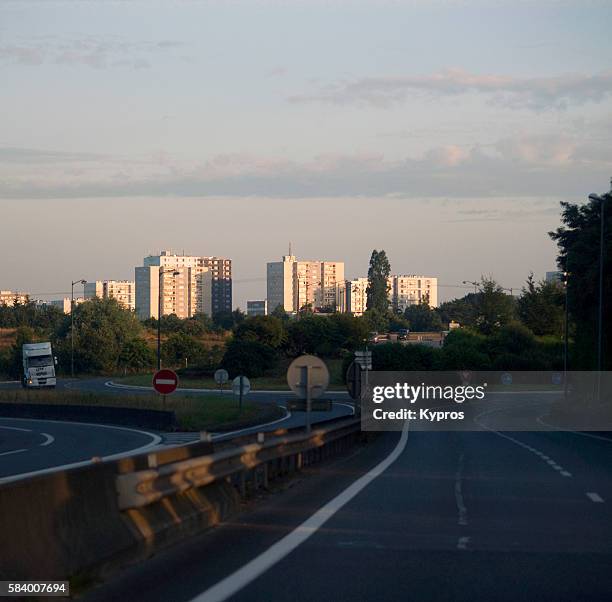 High Riser Photos and Premium High Res Pictures - Getty Images