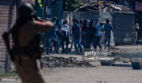 Protesters March Towards City Center As Tensions Remain High In Kashmir Protesters March Towards City Center As Tensions Remain High In Kashmir