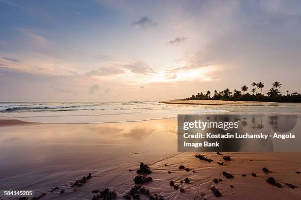 the mussulo island and the bay near luanda - luanda imagens e fotografias de stock