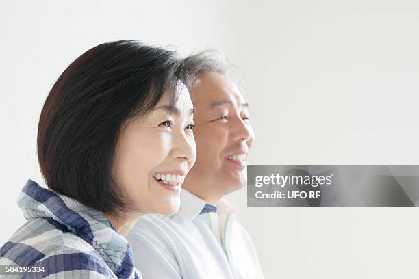 mature couple - 50 year old japanese woman stock pictures, royalty-free photos & images