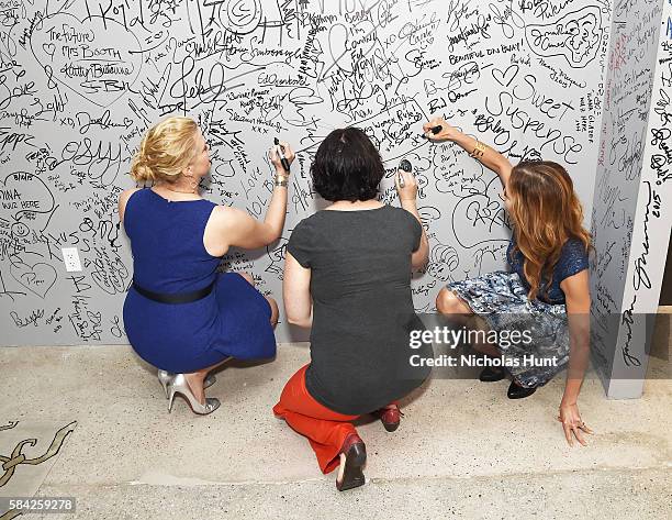 219 Anna Menon Photos & High Res Pictures - Getty Images