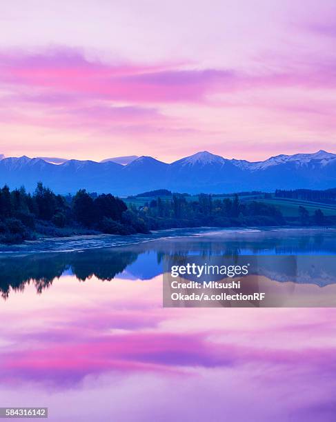 tokachi mountain range at dawn - niigata prefecture stock pictures, royalty-free photos & images