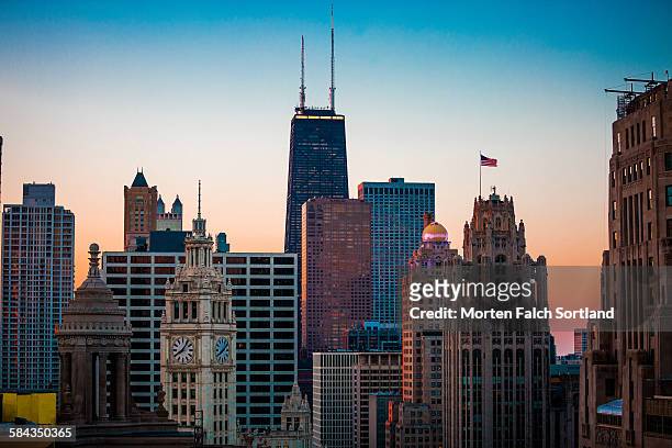 downtown chicago - sears stock pictures, royalty-free photos & images