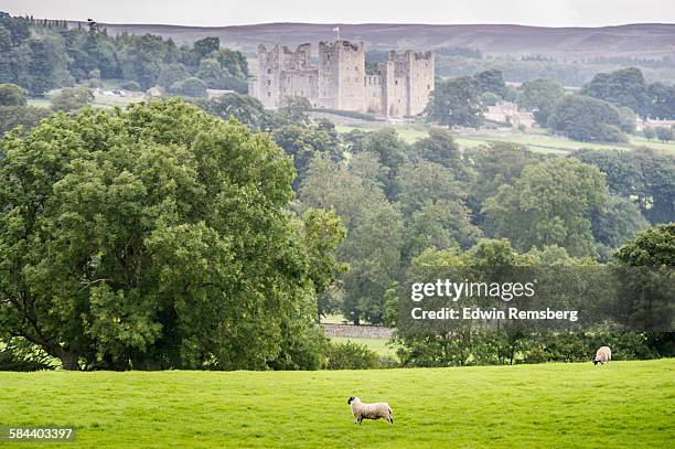 Castles In Manchester 157 Castles In Greater Manchester Stock Photos, High-Res Pictures, and ...