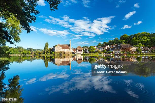 chapelle des penitente, beulieu sur-dordogne - dordogne stock pictures, royalty-free photos & images