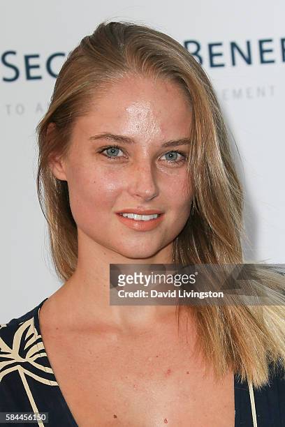Model Genevieve Morton arrives at the Los Angeles Dodgers Foundation Blue Diamond Gala at the Dodger Stadium on July 28, 2016 in Los Angeles,...
