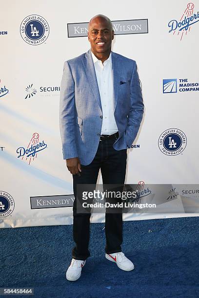Sports Anchor Kevin Frazier arrives at the Los Angeles Dodgers Foundation Blue Diamond Gala at the Dodger Stadium on July 28, 2016 in Los Angeles,...