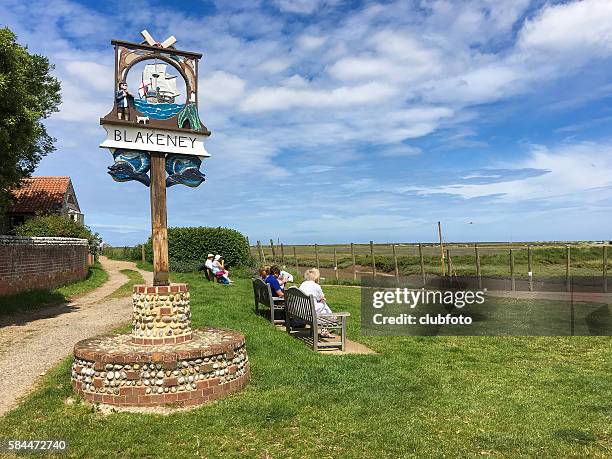 blakeney in north norfolk, uk - blakeney imagens e fotografias de stock