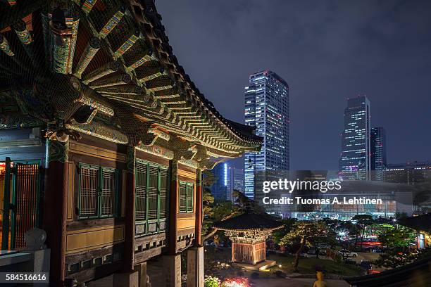 building at bongeunsa temple and view of gangnam in seoul - south korea - fotografias e filmes do acervo