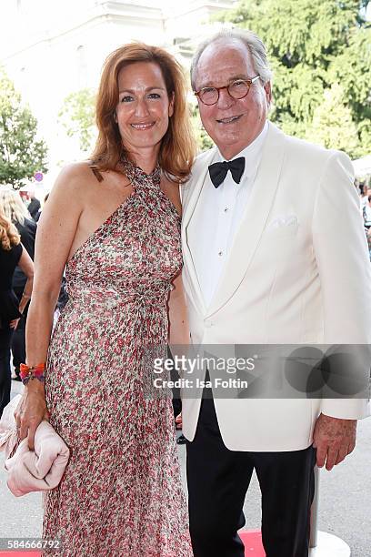 Friedrich von Thun and his daughter Gioia von Thun attend the premiere of the opera 'Cosi Fan Tutte' on July 29, 2016 in Salzburg, Austria.