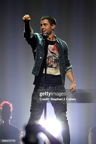 Nick Jonas performs at KFC YUM! Center on July 29, 2016 in Louisville, Kentucky.