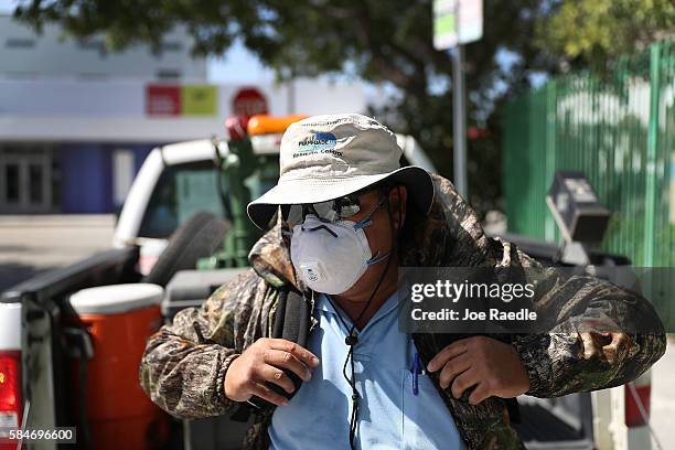 Insect Inspecter 79 Insect Fogger Stock Photos, High-Res Pictures, and Images - Getty Images