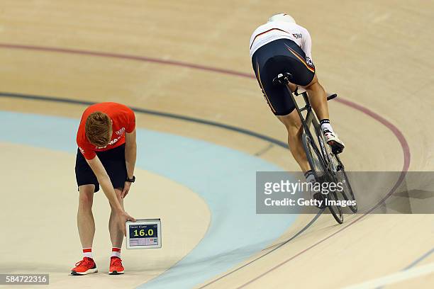 Roger Kluge of Germany in action during training at the Velodromo Municipal do Rio on July 30, 2016 in Rio de Janeiro, Brazil.