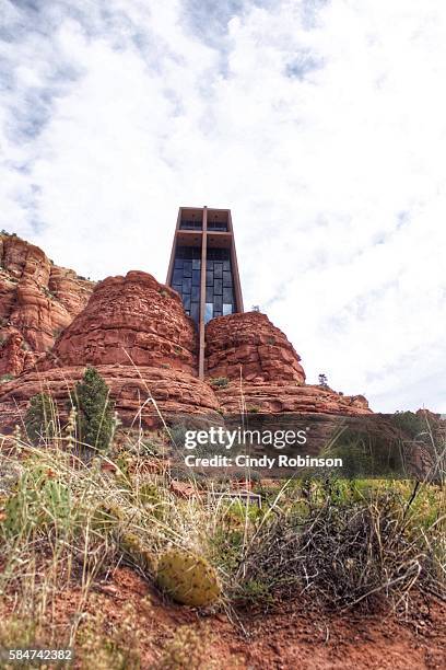 chapel of the holy cross - chapel of the holy cross sedona stock pictures, royalty-free photos & images