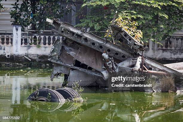 wreckage of b-52 stratofortress - vietnam war photos stock pictures, royalty-free photos & images