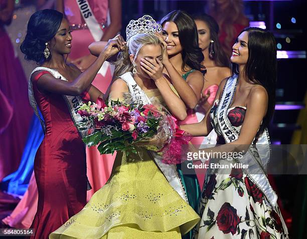 Miss Texas Teen USA 2016 Karlie Hay reacts as Miss USA 2016 Deshauna Barber , Miss Teen USA 2015 Katherine Haik and Miss Universe 2015 Pia Alonzo...