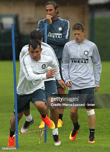 Gary Alexis Medel of FC Internazionale train during of the FC Internazionale Juvenile Team training Session on July 31, 2016 in Bruneck,