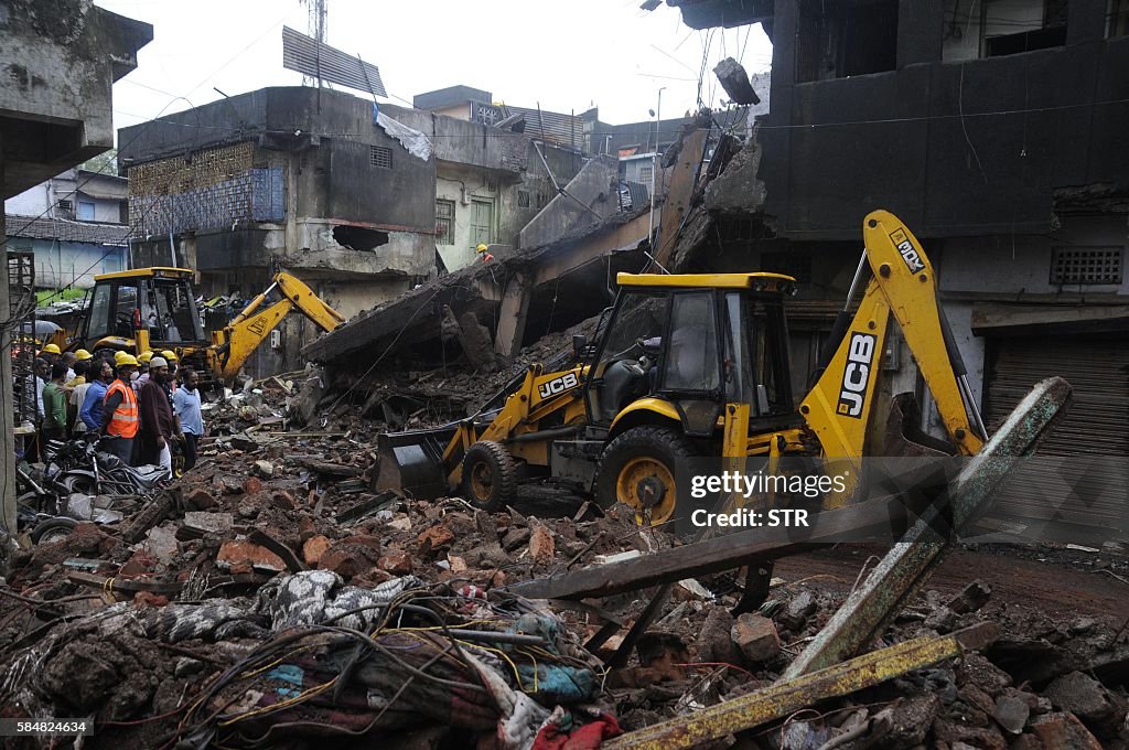 INDIA-BUILDING-COLLAPSE