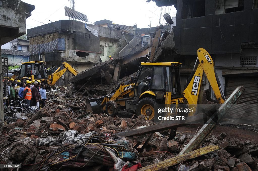 INDIA-BUILDING-COLLAPSE