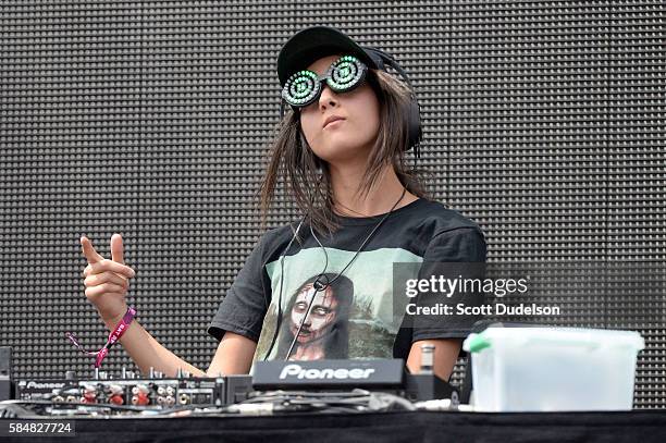 Rezz Rezz Photos and Premium High Res Pictures - Getty Images