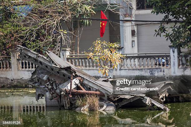 wreckage of b-52 stratofortress - vietnam war photos stock pictures, royalty-free photos & images