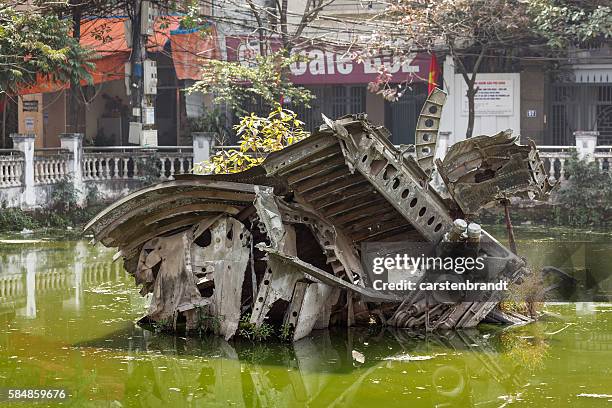 wreckage of b-52 stratofortress - vietnam war photos stock pictures, royalty-free photos & images