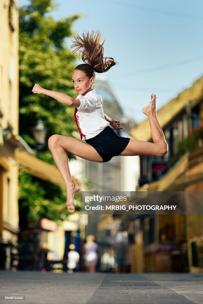 Danse Dans La Rue Photo - Getty Images