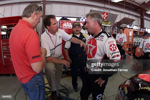 Ricky Rudd 2001 530 Nascar 2001 Ricky Rudd Stock Photos, High-Res Pictures, and Images ...