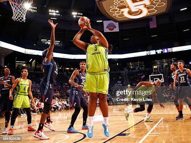 Courtney Paris of the Dallas Wings shoots against the Atlanta Dream on July 22, 2016 at McCamish Pavilion in Atlanta, Georgia. NOTE TO USER: User...