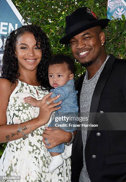 Recording artist Ne-Yo and Crystal Renay attend the Teen Choice Awards 2016 at The Forum on July 31, 2016 in Inglewood, California.