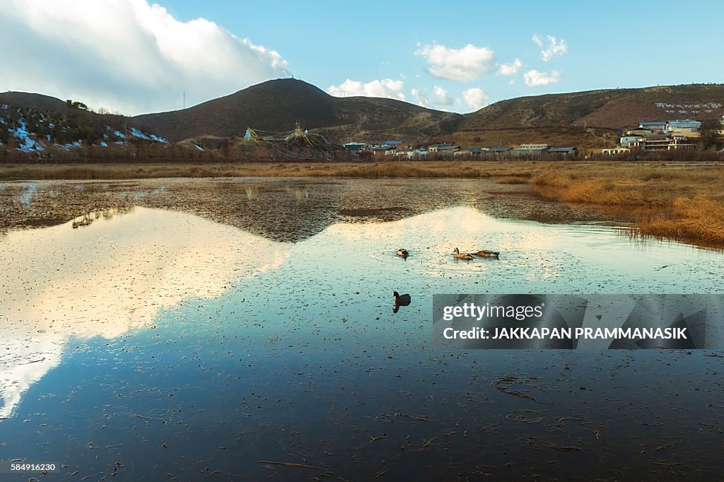 Lamuyangcuo lake