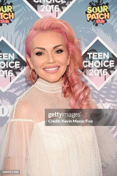 Kandee Johnson attends Teen Choice Awards 2016 at The Forum on July 31, 2016 in Inglewood, California.