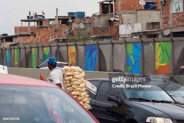 921 Rio De Janeiro Complexo Da Mare Stock Photos High Res Pictures 921-rio-de-janeiro-complexo-da-mare-stock-photos-high-res-pictures