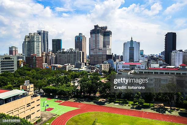 new and old - taichung city skyline (台中市) in taichung (台中) taiwan (台湾) - 台湾 stock pictures, royalty-free photos & images