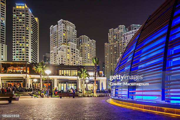 dubai marina, the walk at jumeirah beach residence - hotel jumeirah beach - fotografias e filmes do acervo